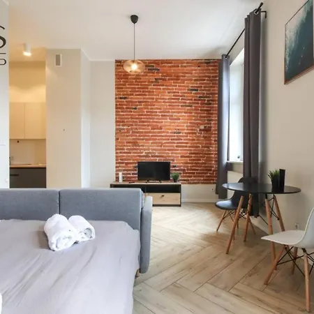 Piekny W Zabytkowej Kamienicy Apartman *